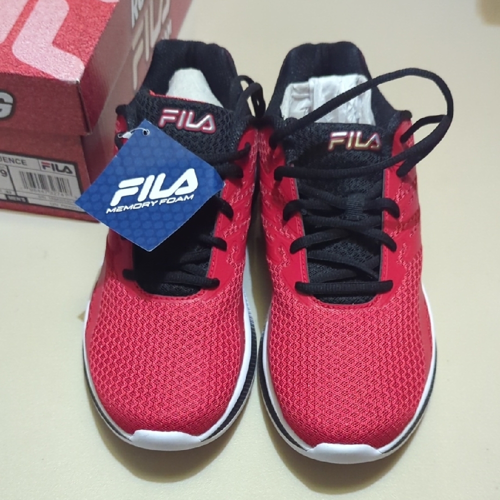 Fila Men's Red and Black Memory Sequence Sneakers